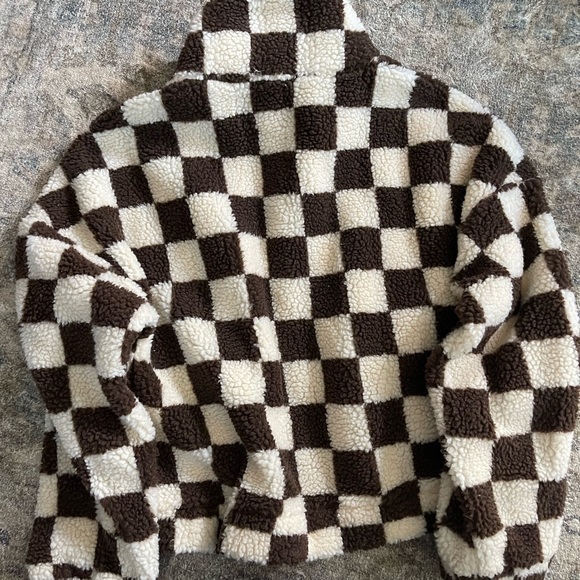 NWOT checker print teddy jacket - Picture 9 of 10